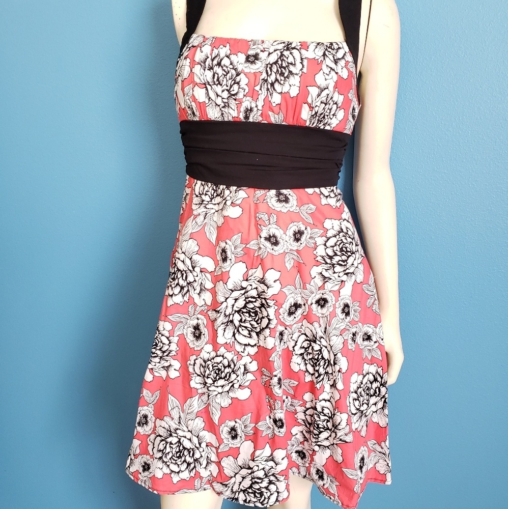 Short A-line Floral Coral dress